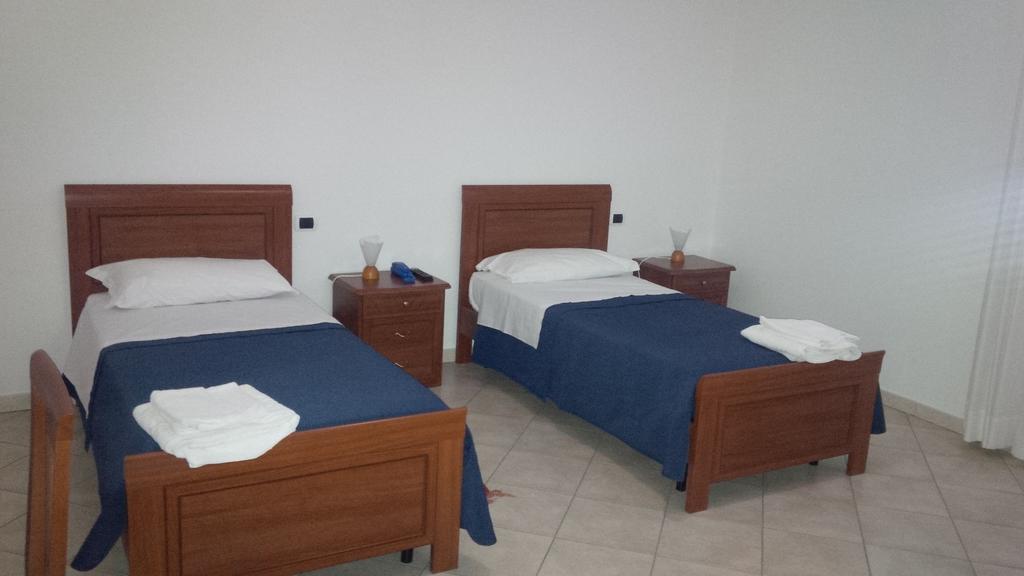 Del Riccio Hotel Martirano Номер фото